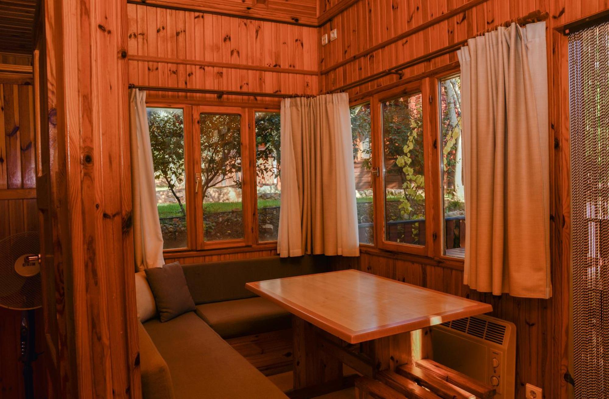 Camping Alquezar Exterior photo
